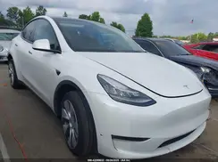 7SAYGDEE8PA100711 2023 TESLA MODEL Y