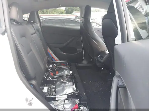 7SAYGDEE8PA100711 2023 TESLA MODEL Y - Image 8