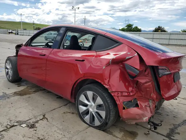 7SAYGDEE8PA101566 2023 TESLA MODEL Y - Image 2