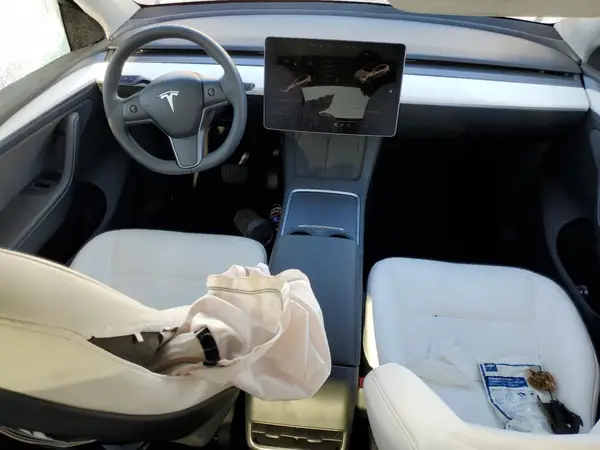 7SAYGDEE8PA106010 2023 TESLA MODEL Y - Image 8