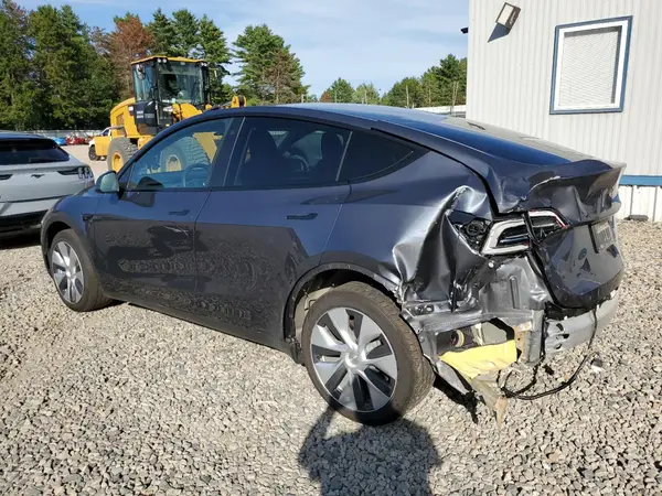 7SAYGDEE8PA114544 2023 TESLA MODEL Y - Image 2