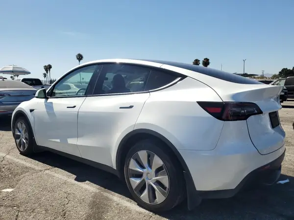 7SAYGDEE8PA118996 2023 TESLA MODEL Y - Image 2