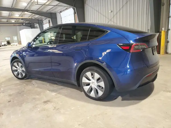 7SAYGDEE8PA119386 2023 TESLA MODEL Y - Image 2