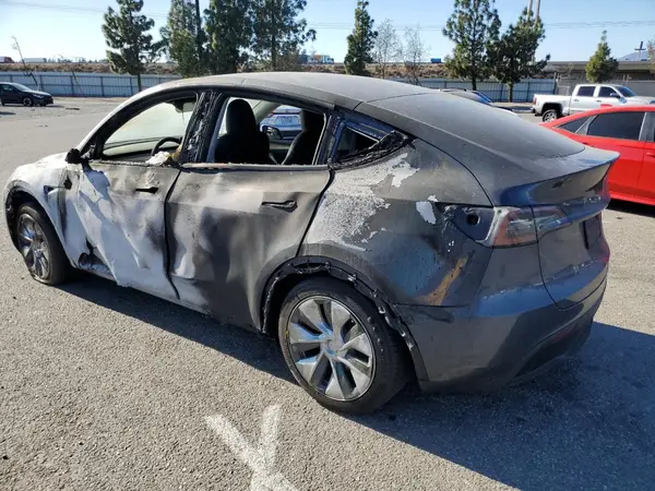 7SAYGDEE8PA119873 2023 TESLA MODEL Y - Image 2
