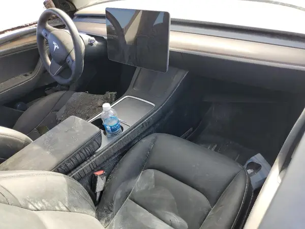 7SAYGDEE8PA119873 2023 TESLA MODEL Y - Image 8