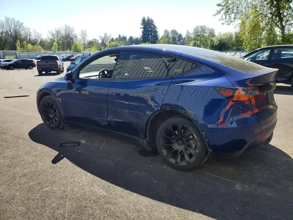 7SAYGDEE8PA123454 2023 TESLA MODEL Y - Image 2