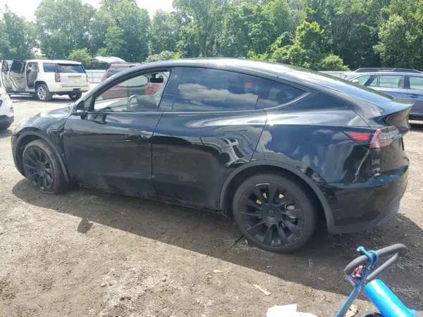 7SAYGDEE8PA125298 2023 TESLA MODEL Y - Image 2