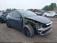 7SAYGDEE8PA125303 2023 TESLA MODEL Y