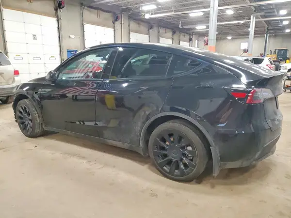 7SAYGDEE8PA127178 2023 TESLA MODEL Y - Image 2