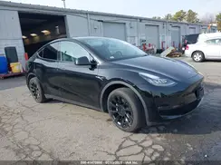 7SAYGDEE8PA127763 2023 TESLA MODEL Y