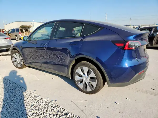 7SAYGDEE8PA135328 2023 TESLA MODEL Y - Image 2