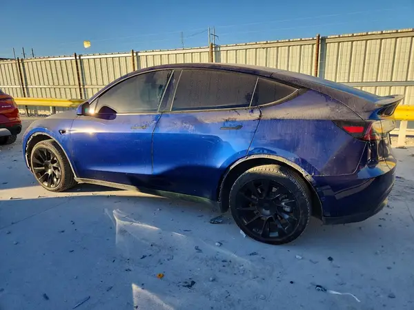 7SAYGDEE8PA136785 2023 TESLA MODEL Y - Image 2