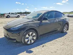 7SAYGDEE8PA136981 2023 TESLA MODEL Y