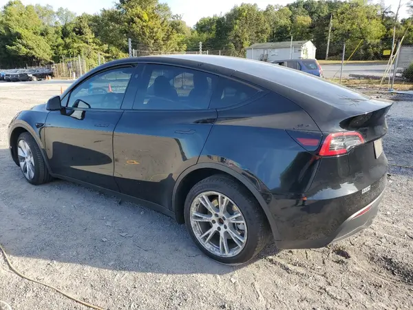 7SAYGDEE8PA141095 2023 TESLA MODEL Y - Image 2