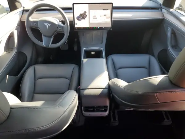 7SAYGDEE8PA144076 2023 TESLA MODEL Y - Image 8
