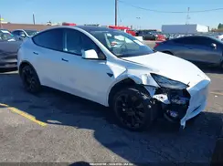 7SAYGDEE8PA145812 2023 TESLA MODEL Y