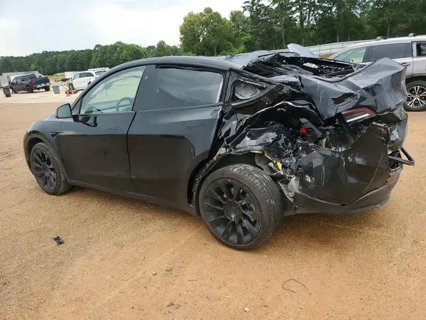 7SAYGDEE8PA146961 2023 TESLA MODEL Y - Image 2