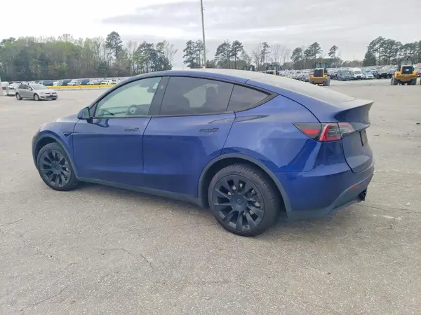 7SAYGDEE8PA150802 2023 TESLA MODEL Y - Image 2