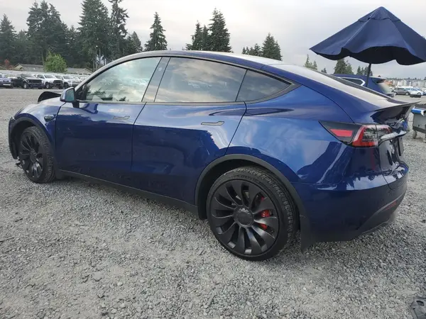 7SAYGDEE8PA156857 2023 TESLA MODEL Y - Image 2