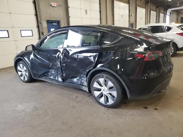 7SAYGDEE8PA157118 2023 TESLA MODEL Y - Image 2