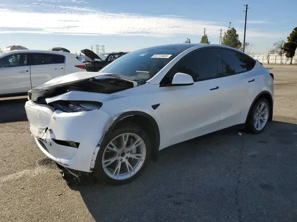 7SAYGDEE8PA157913 2023 TESLA MODEL Y - Image 1