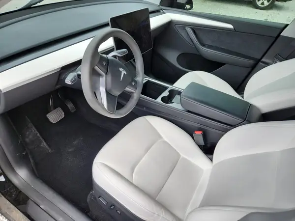 7SAYGDEE8PA163405 2023 TESLA MODEL Y - Image 8