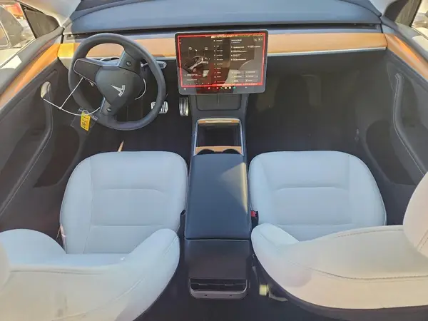7SAYGDEE8PA164053 2023 TESLA MODEL Y - Image 8