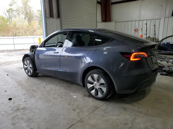 7SAYGDEE8PA169298 2023 TESLA MODEL Y - Image 2