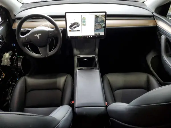 7SAYGDEE8PA169298 2023 TESLA MODEL Y - Image 8