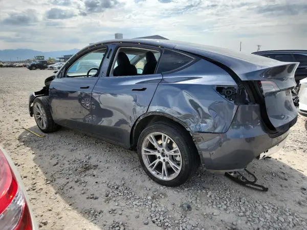 7SAYGDEE8PA169334 2023 TESLA MODEL Y - Image 2