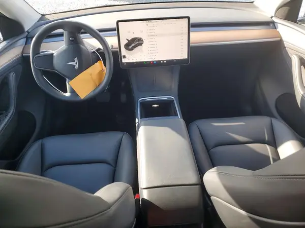 7SAYGDEE8PA172119 2023 TESLA MODEL Y - Image 8