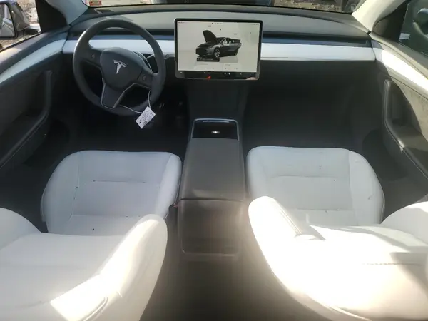 7SAYGDEE8PA180964 2023 TESLA MODEL Y - Image 8