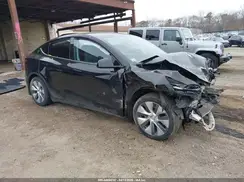 7SAYGDEE8PA182939 2023 TESLA MODEL Y