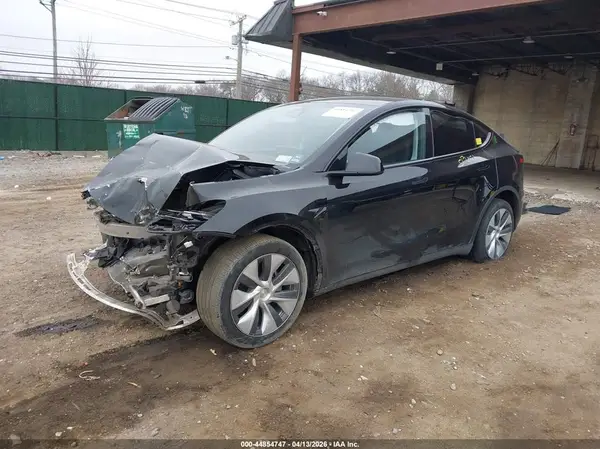 7SAYGDEE8PA182939 2023 TESLA MODEL Y - Image 2