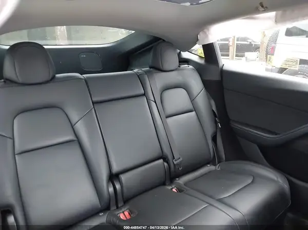 7SAYGDEE8PA182939 2023 TESLA MODEL Y - Image 8