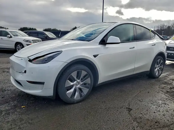 7SAYGDEE8PA199093 2023 TESLA MODEL Y - Image 1