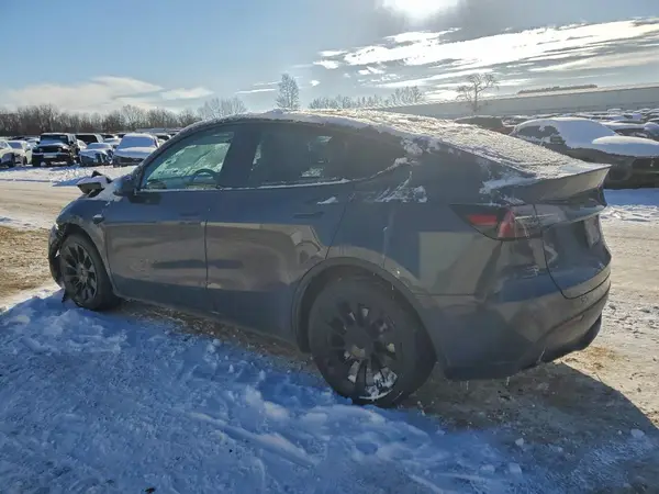 7SAYGDEE8PA200436 2023 TESLA MODEL Y - Image 2