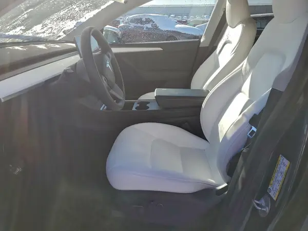 2023 TESLA MODEL Y auction photo 7