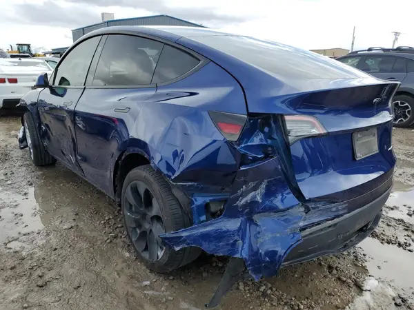 7SAYGDEE8PA202137 2023 TESLA MODEL Y - Image 2
