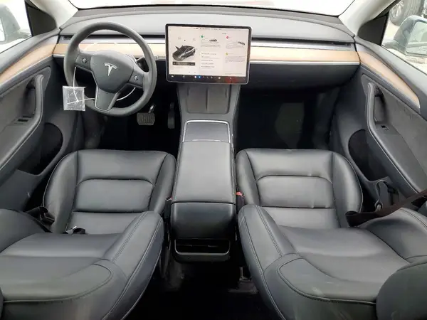 7SAYGDEE8PA211064 2023 TESLA MODEL Y - Image 8