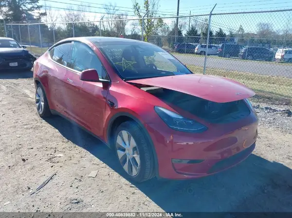 7SAYGDEE8PA211081 2023 TESLA MODEL Y - Image 1
