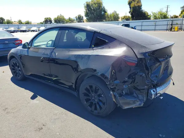 7SAYGDEE8PF586519 2023 TESLA MODEL Y - Image 2