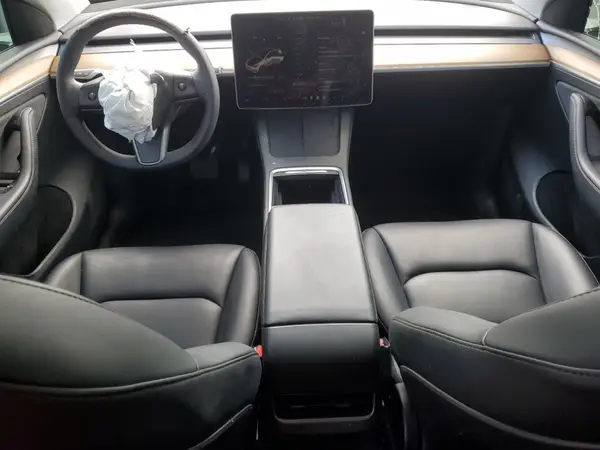 7SAYGDEE8PF596886 2023 TESLA MODEL Y - Image 8