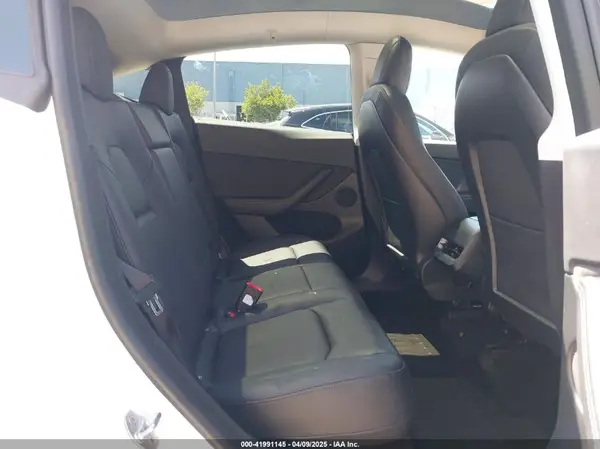 7SAYGDEE8PF612438 2023 TESLA MODEL Y - Image 8