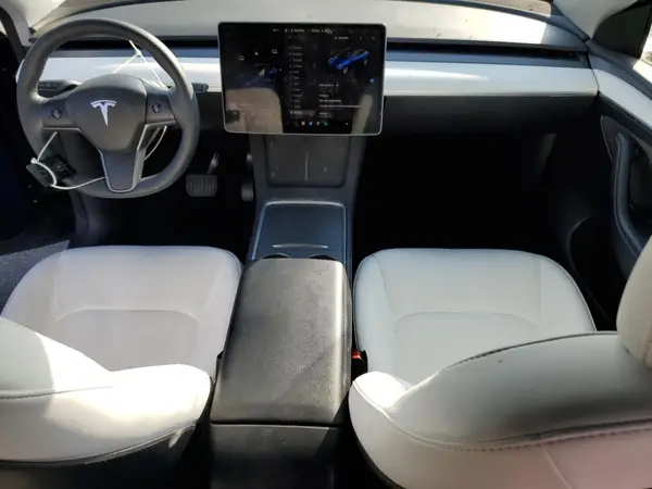7SAYGDEE8PF621897 2023 TESLA MODEL Y - Image 8