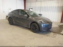 7SAYGDEE8PF627831 2023 TESLA MODEL Y