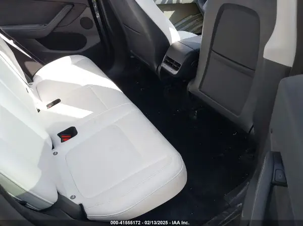 7SAYGDEE8PF632222 2023 TESLA MODEL Y - Image 8