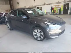 7SAYGDEE8PF639557 2023 TESLA MODEL Y
