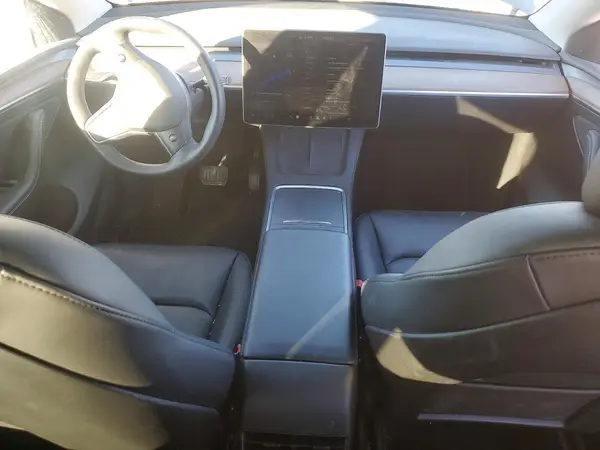 7SAYGDEE8PF643530 2023 TESLA MODEL Y - Image 8
