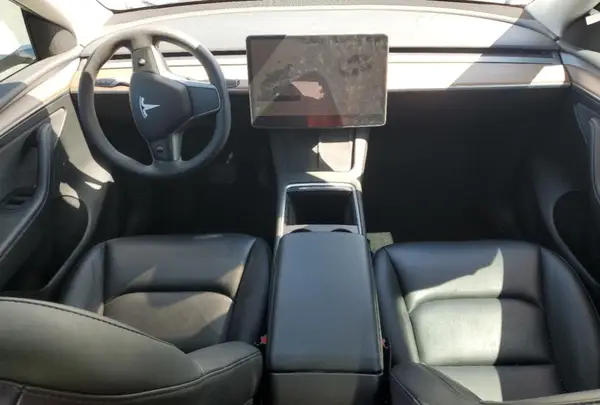 7SAYGDEE8PF644791 2023 TESLA MODEL Y - Image 8